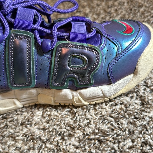 Air More Uptempo GS 'Iridescent Purple - Picture 9 of 9